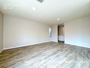 1278 Sunburst Dr in El Paso, TX - Foto de edificio - Building Photo