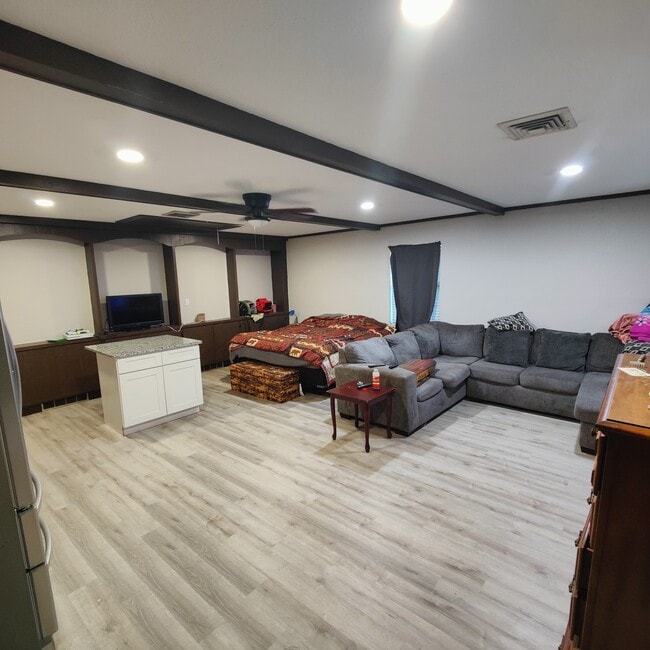 9720 Sandpiper St, Unit A in Pensacola, FL - Foto de edificio - Building Photo