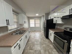 1810 Murchison Rd in Fayetteville, NC - Building Photo - Building Photo