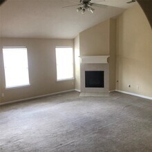 1211 Colonial Manor Dr in Katy, TX - Building Photo - Building Photo