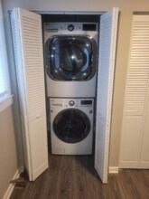 222 Longview Dr in Jeffersonville, IN - Foto de edificio - Building Photo