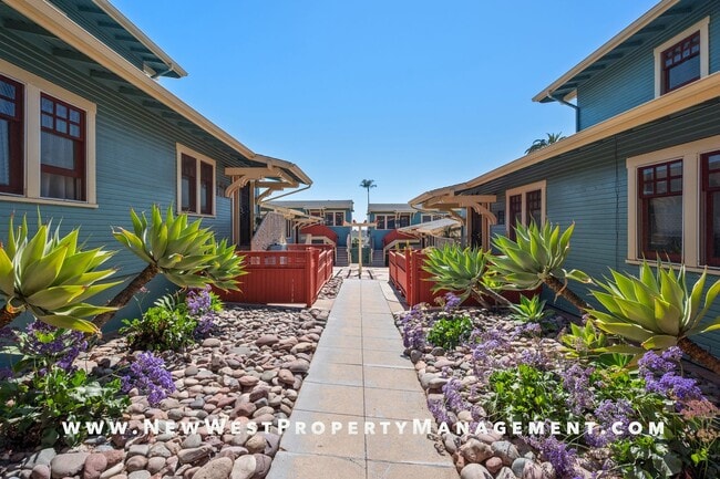 2419 Market St in San Diego, CA - Building Photo - Building Photo