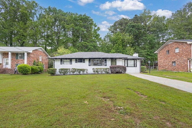 2315 Shancey Ln in College Park, GA - Building Photo - Building Photo