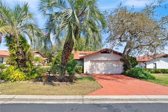 property at 2637 Sunburst Ct