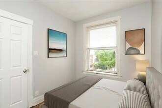 1006 N Lawndale Ave in Chicago, IL - Building Photo - Building Photo