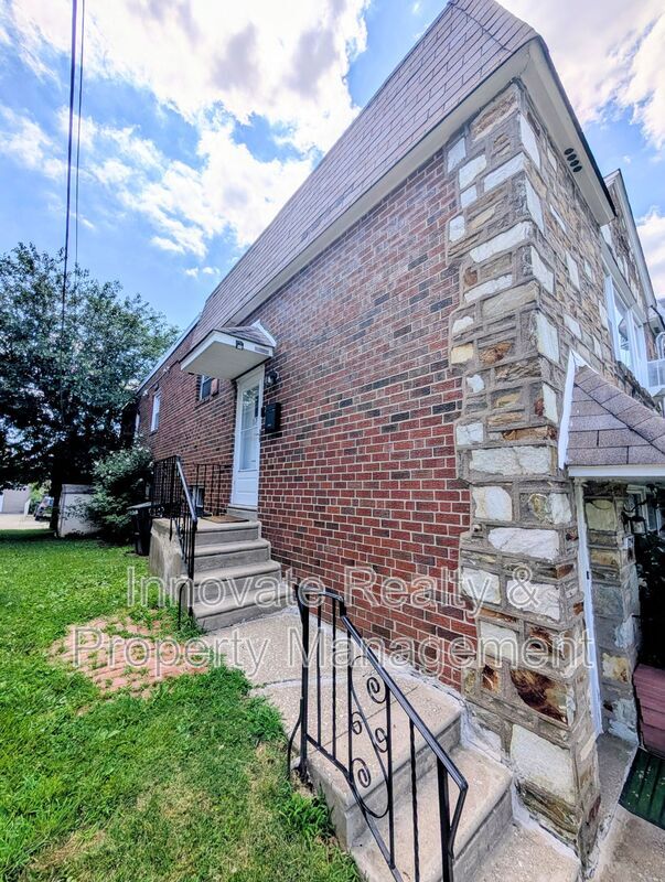 1714 Loney St