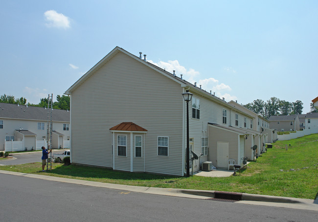 Kings Creek in Charlotte, NC - Building Photo - Building Photo