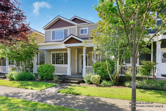 property at 7625 Kodiak Ave NE