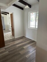 3133 W Mill Creek Dr in Visalia, CA - Building Photo - Building Photo