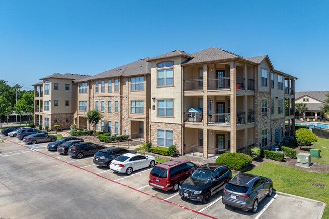 PARK AVENUE AT BOULDER CREEK in Houston, TX - Foto de edificio - Building Photo