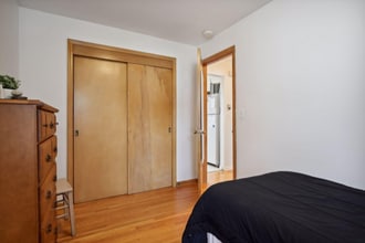 2104-2106 E 58th St in Minneapolis, MN - Foto de edificio - Building Photo