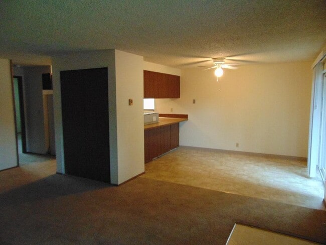 13709-13711 SE 20th Cir in Vancouver, WA - Building Photo - Building Photo