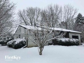 5901 Pemberly Dr in Indianapolis, IN - Building Photo