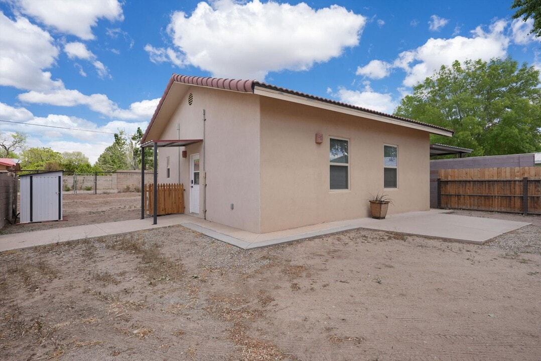 707 Alameda Blvd NW in Albuquerque, NM - Building Photo