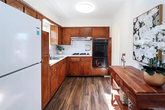 216-14 132nd Rd in Queens, NY - Building Photo - Building Photo