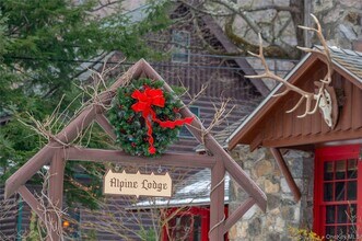 6 Alpine Rd in Cold Spring, NY - Building Photo - Building Photo