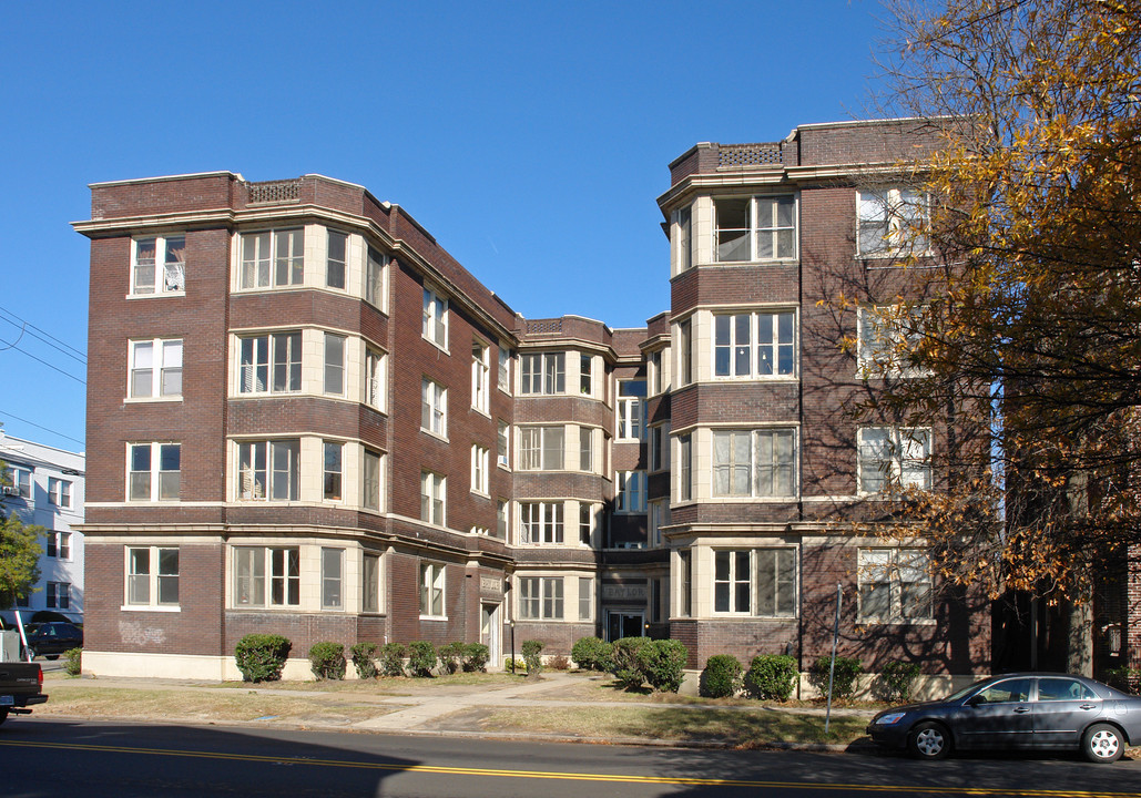 The Baylor Apartments in Norfolk, VA - Building Photo