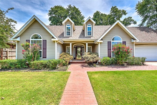 property at 903 N Quail Terrace