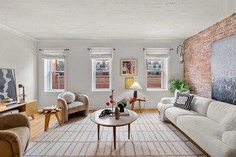 156 Prince St in Boston, MA - Foto de edificio - Building Photo