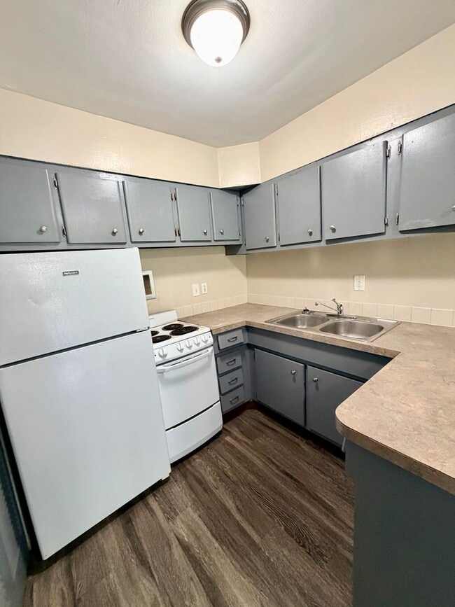 property at 1568 Alexandria Dr