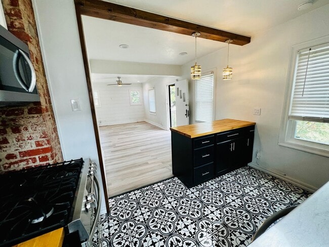 property at 2416 NW 38th St