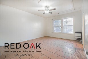 1000 S Grand View St in Los Angeles, CA - Building Photo