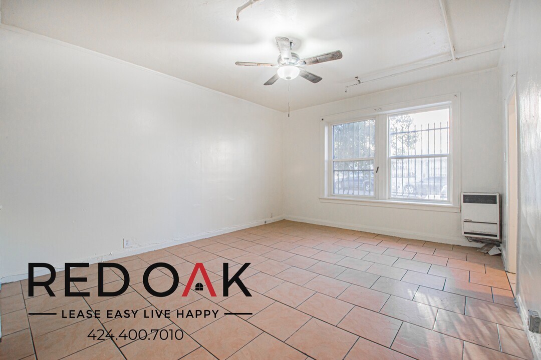 1000 S Grand View St in Los Angeles, CA - Foto de edificio