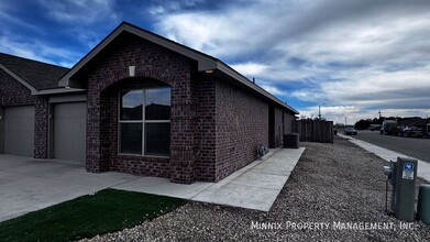 2102 N Avenue J in Lubbock, TX - Building Photo - Building Photo