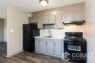 2124 Park Terrace in Atlanta, GA - Building Photo