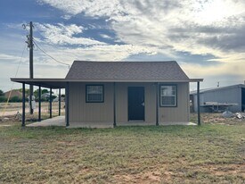 6209 CRD 55 Unit C in Midland, TX - Building Photo