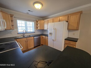 2106 Braselton Dr in Winterville, NC - Building Photo - Building Photo