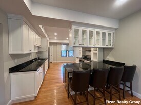 2009 Commonwealth Ave, Unit A in Boston, MA - Building Photo