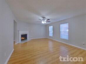 3023 Willamette Valley Dr, Unit 732 in Charlotte, NC - Foto de edificio - Building Photo