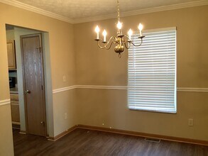 452 Crestmoore Dr in Groveport, OH - Building Photo - Building Photo