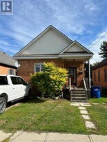 43 Elizabeth St in Chatham, ON - Building Photo