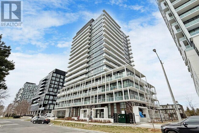 180 Fairview Mall Dr in Toronto, ON - Building Photo - Building Photo