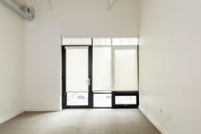 21 and View in Salt Lake City, UT - Foto de edificio - Building Photo