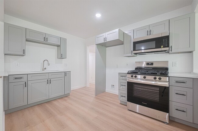 606 Cresline St in Houston, TX - Building Photo - Building Photo