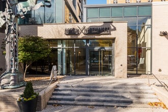 North X Northwest Apartments in Philadelphia, PA - Foto de edificio - Building Photo