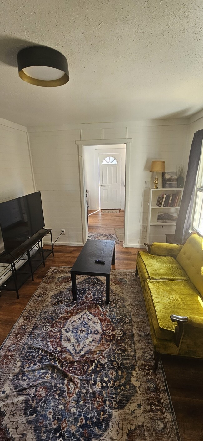 1015 Pine Ave in Kemmerer, WY - Building Photo - Building Photo