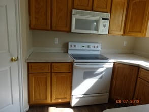 1932 N 810 W in Clinton, UT - Foto de edificio - Building Photo