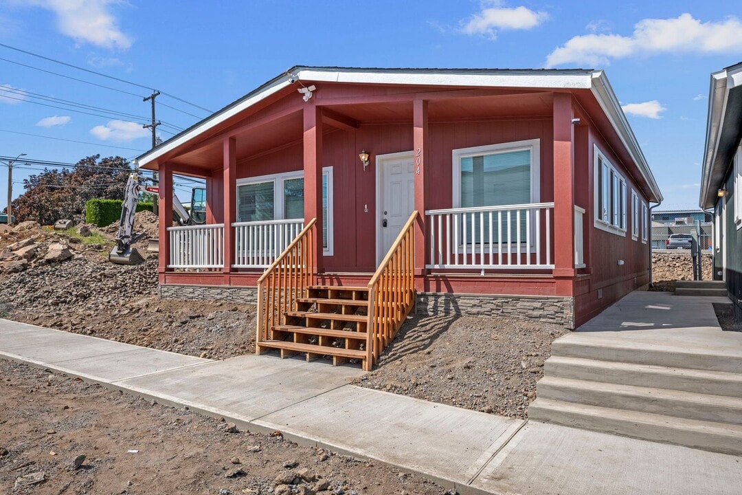 204 S Sheridan St in Spokane, WA - Building Photo