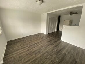 621 N Oxford St in Indianapolis, IN - Building Photo - Building Photo