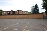 Western Hills in Maplewood, MN - Foto de edificio - Building Photo