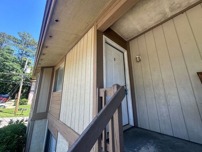 732 Pointe Ct in Tallahassee, FL - Building Photo - Building Photo