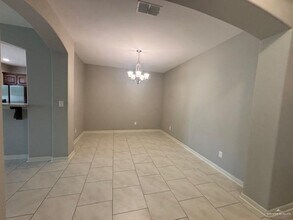 1546 E Silos Ave in Edinburg, TX - Building Photo - Building Photo