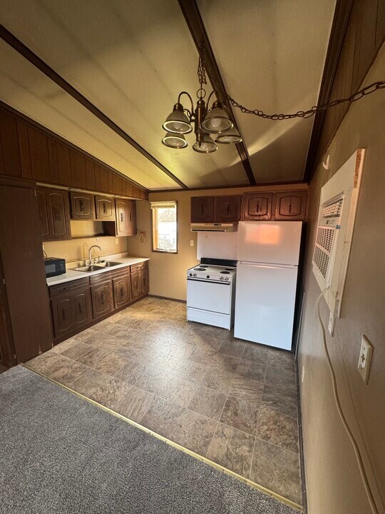 3867 IN-15 in Warsaw, IN - Building Photo