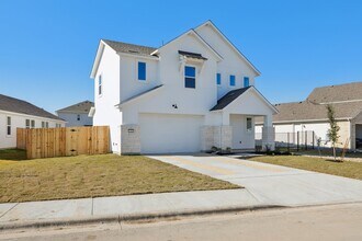 1104 Yaupon Holly Dr in Georgetown, TX - Building Photo - Building Photo