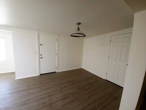 1144 E Mission Ln in Phoenix, AZ - Building Photo - Building Photo