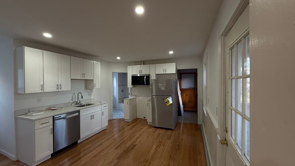 21 Locust St in Danvers, MA - Building Photo